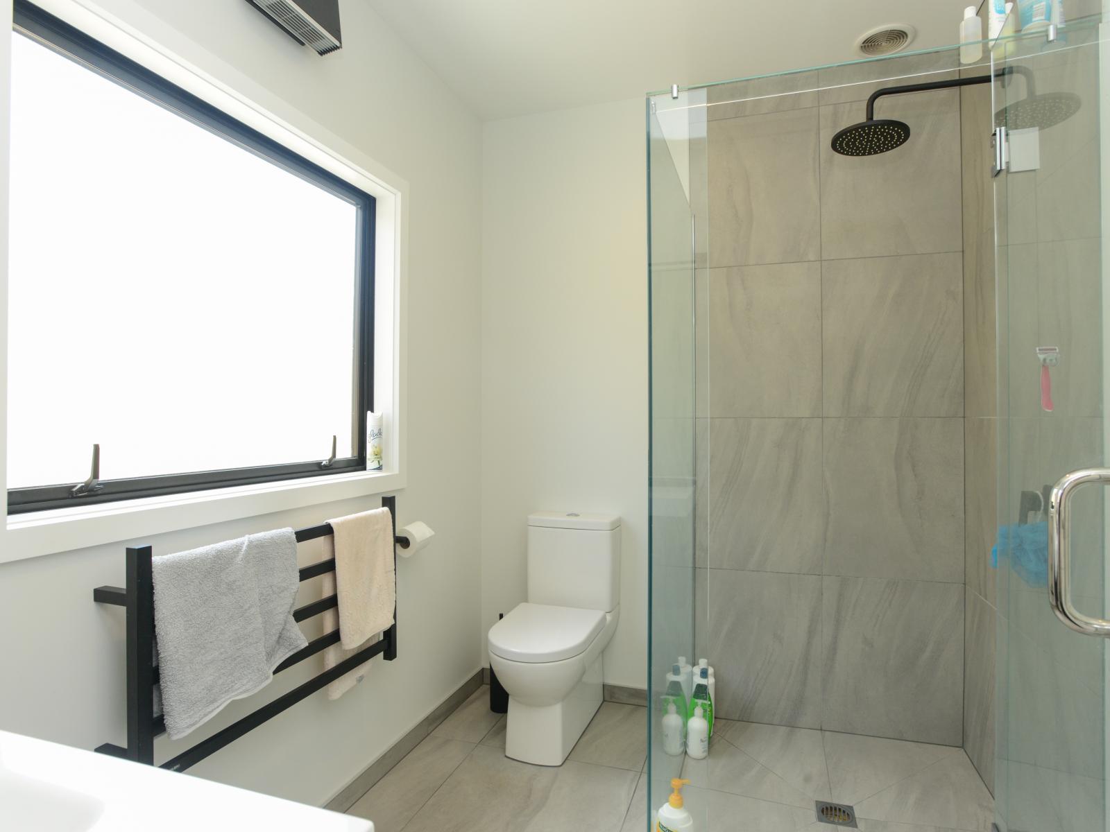 9C Bowling Road, Greenmeadows