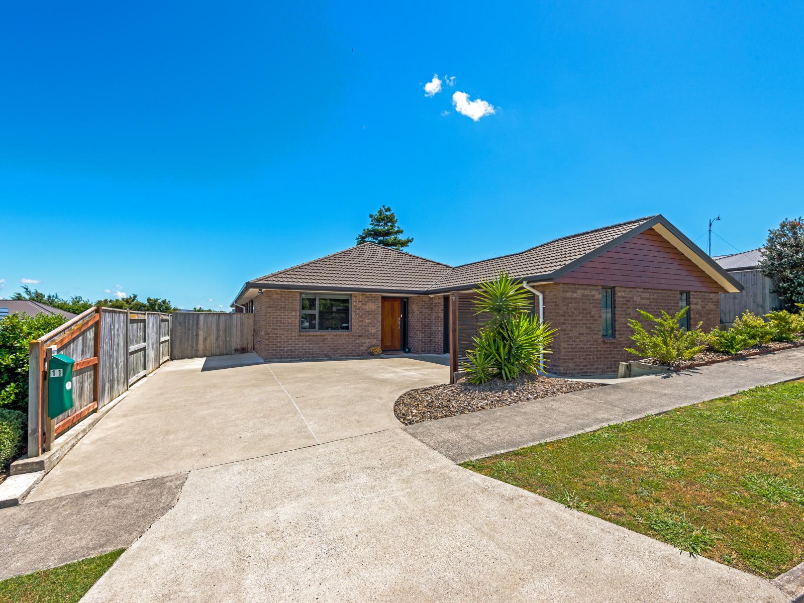 11 Galea Grove, Kelvin Grove