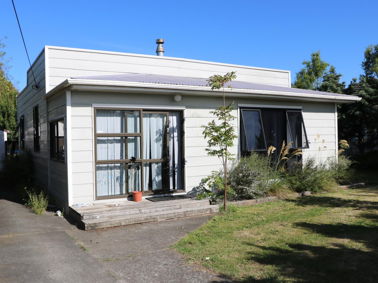 12 Easton Street, Foxton