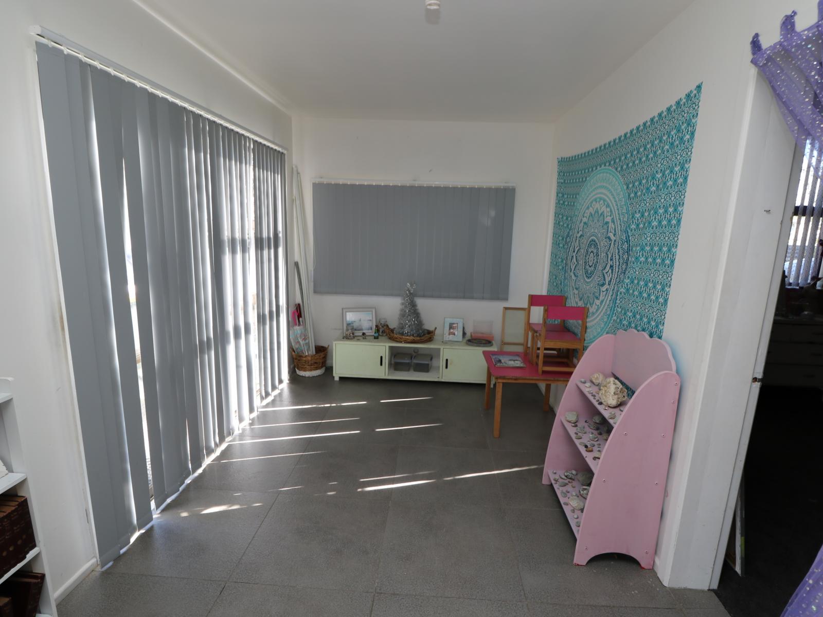 12 Easton Street, Foxton